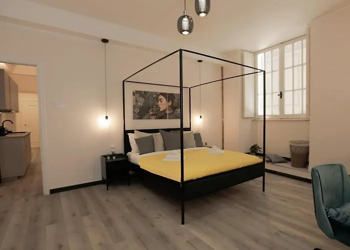 Dimora Salvago * Cenova